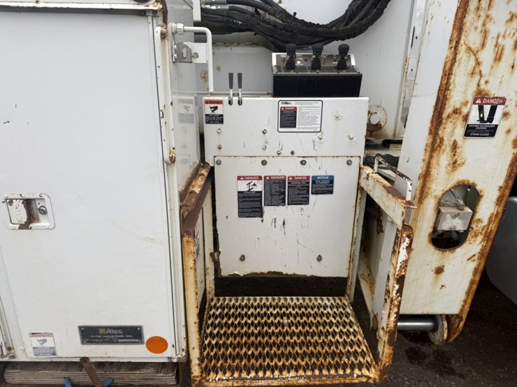 2006-caterpillar-c7-image-47