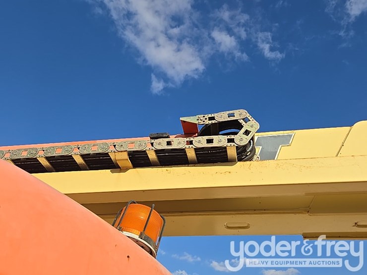 2014-jlg-800aj-image-35