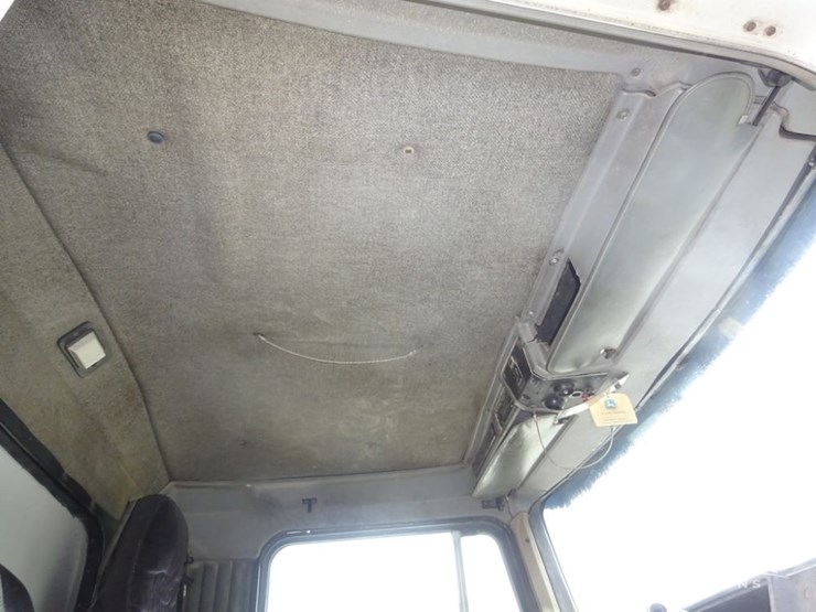 1990-kenworth-liquid-nurse-truck-(pz14113)-image-75