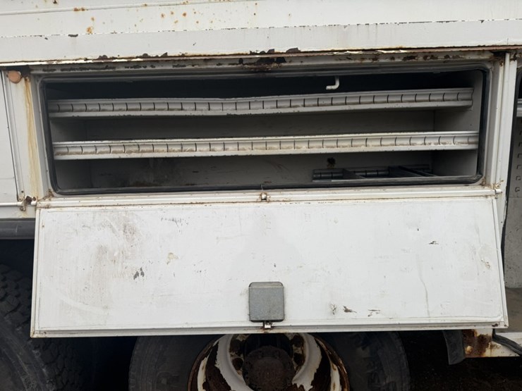 2006-caterpillar-c7-image-43