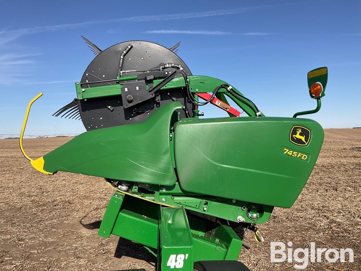 2019-john-deere-745fd-image-8