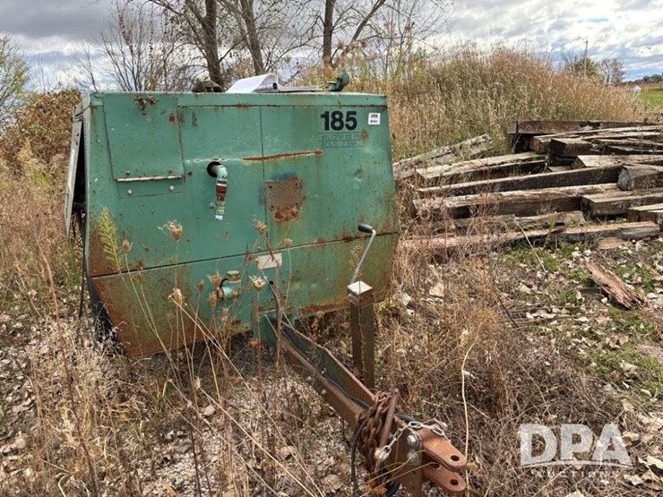 john-deere-185-image-4