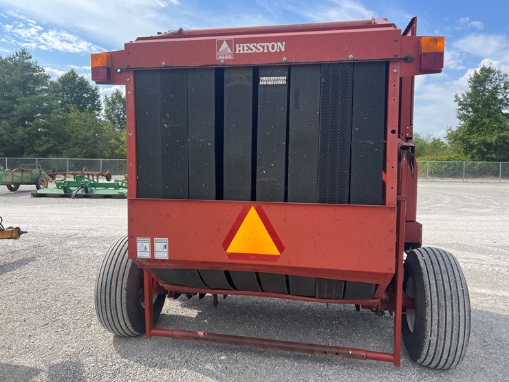 hesston-856a-image-6