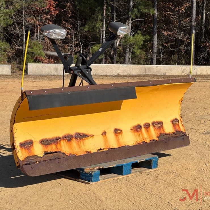 MEYER AG-8.0 SNOW PLOW