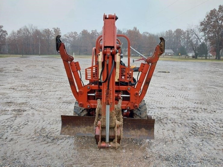 ditch-witch-3700-image-2