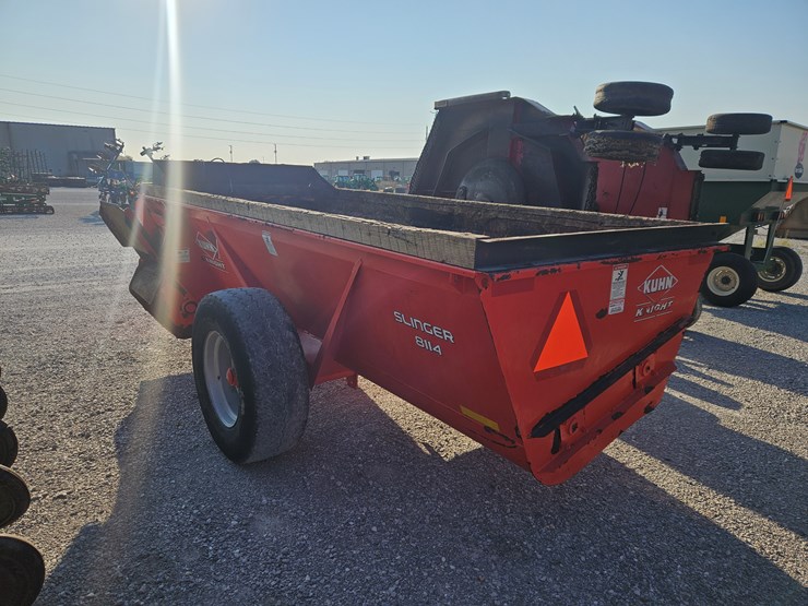 #203718-•-knight-8114-manure-spreader-image-7