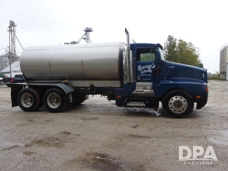 1990-kenworth-liquid-nurse-truck-(pz14113)-image-11