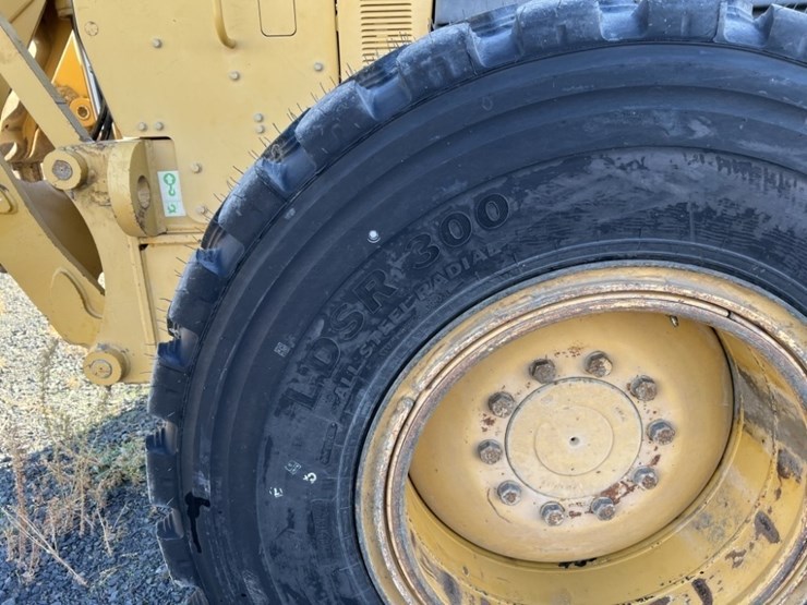 2006-caterpillar-160h-image-29