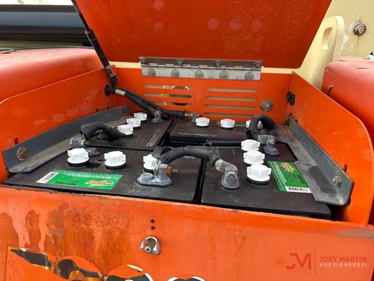 2015-jlg-e600jp-image-16