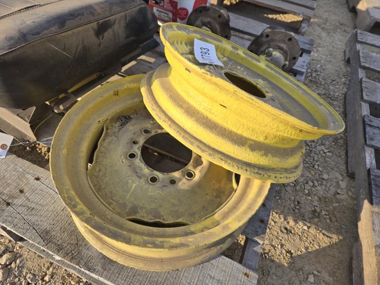 john-deere-16-image-3