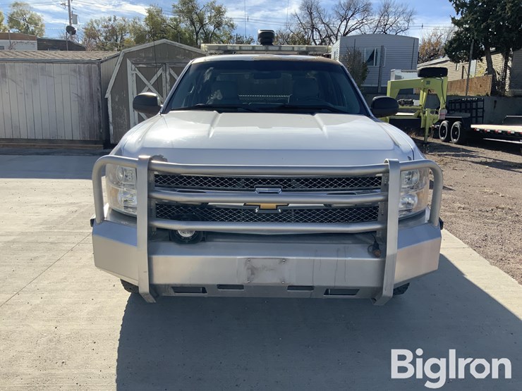 2013-chevrolet-silverado-1500-lt-image-2