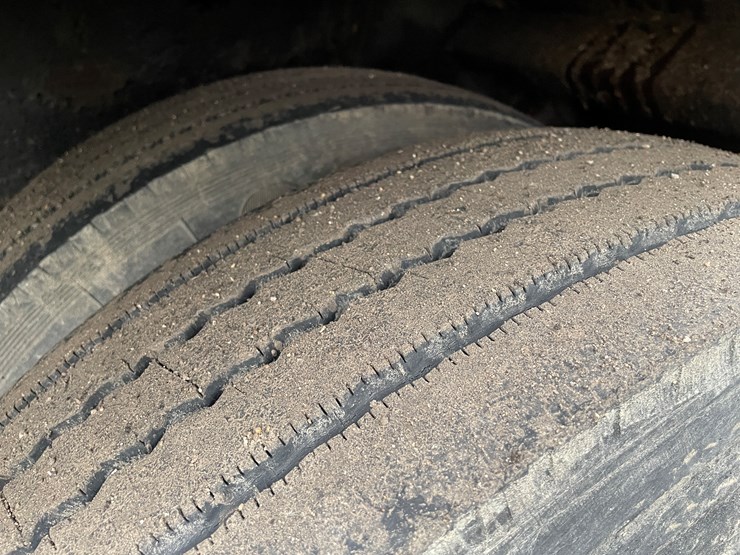 #1056-•-2005-xl60-specialized-38'-lowboy-trailer-(has-wi-title)-image-27