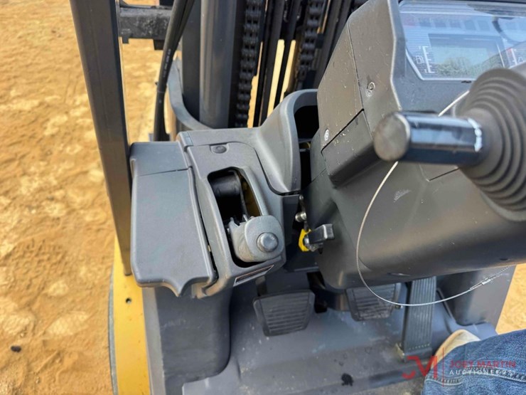 2022-caterpillar-2c6000-image-16