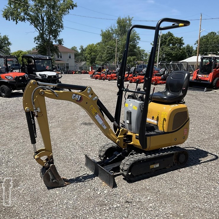 2022 CATERPILLAR 300.9D