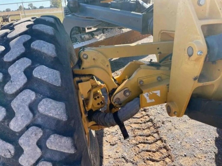 2018-deere-672g-image-4