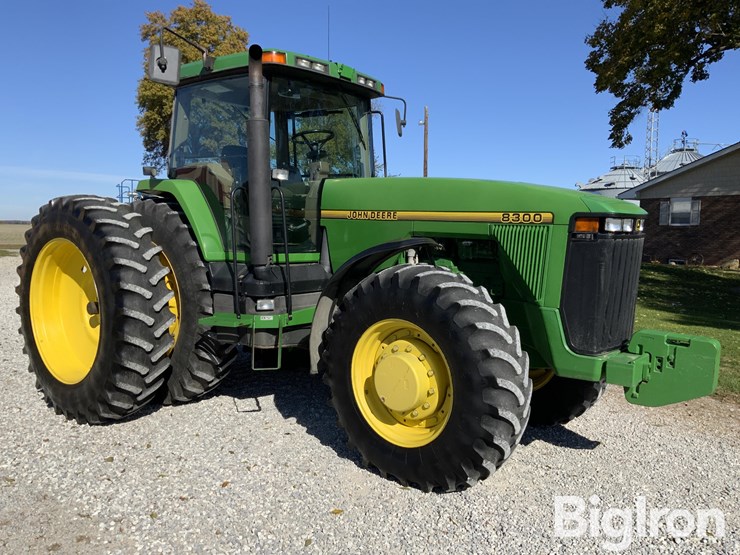 1997-john-deere-8300-image-3