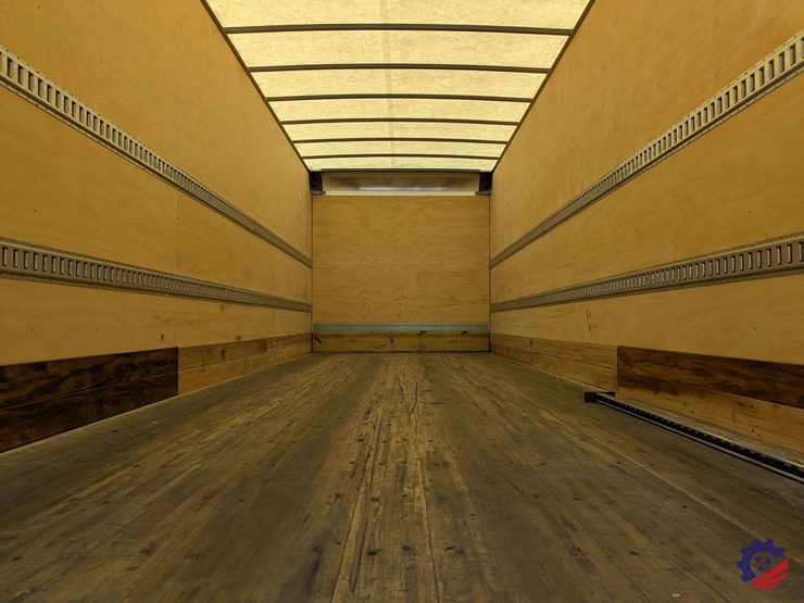 2016-mack-granite-gu713-image-33