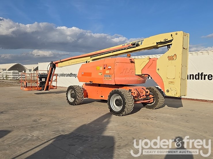 2014-jlg-800aj-image-7