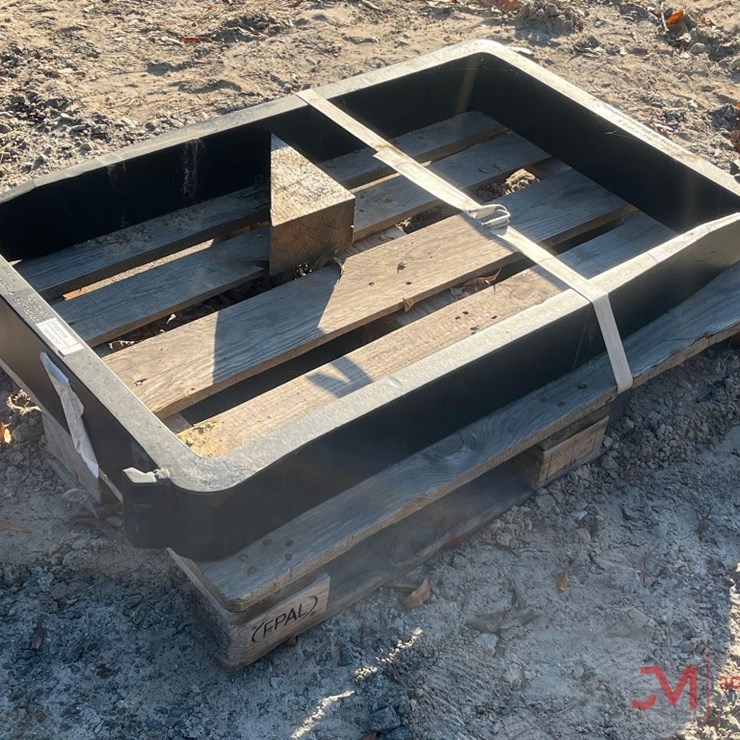 (2) 43" X 5" FORKLIFT FORKS