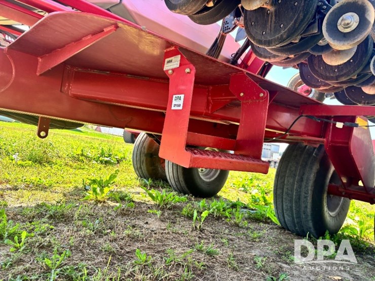 2012-case-ih-1240-image-45