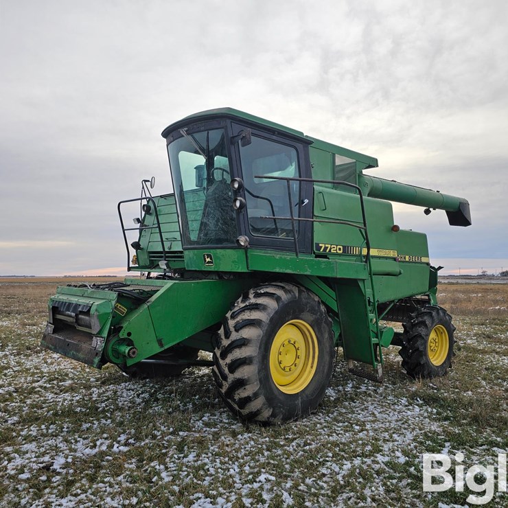 1985 JOHN DEERE 7720 TITAN II