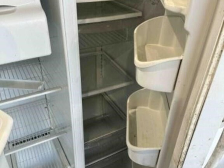 frigidaire-side/side-refrigerator/freezer-image-3