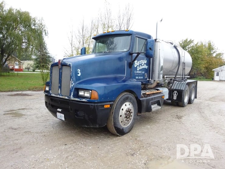 1990-kenworth-liquid-nurse-truck-(pz14113)-image-2