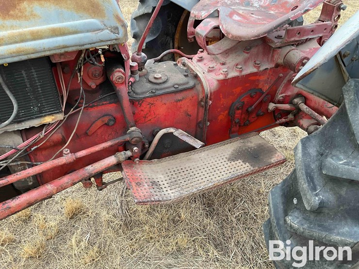 1950-ford-8n-image-14