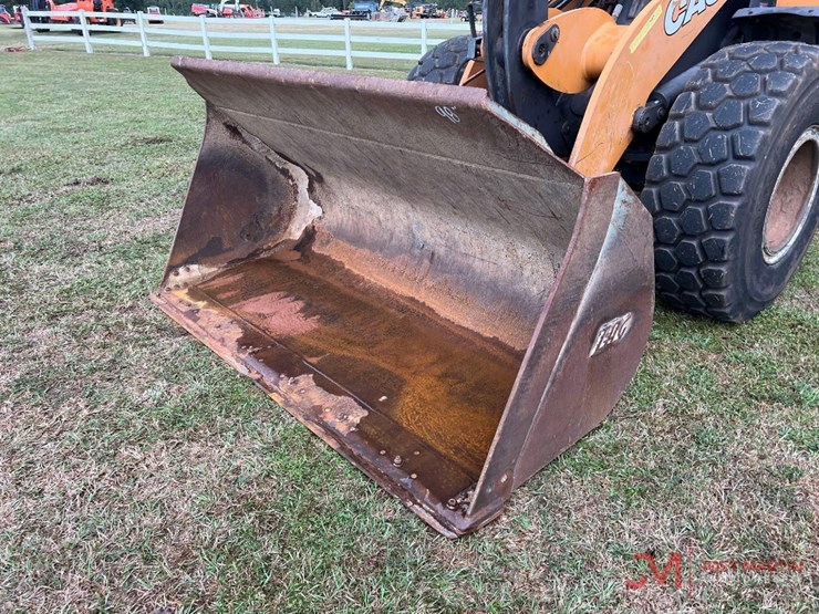 2019-case-621g-image-5