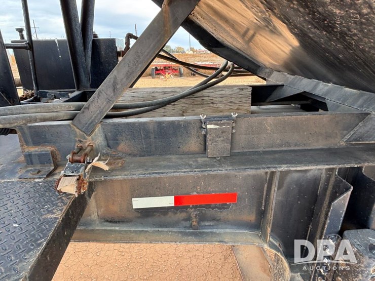 1998-daco-trailer-corp.-dry-tender-trailer-(gp12101,-unit-793)-image-28