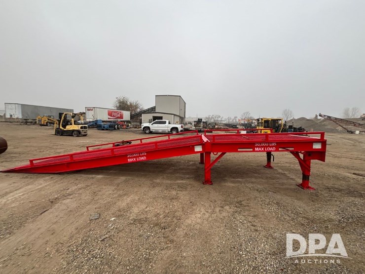 dura-ramp-portable-loading-dock-(gp12115)-image-8