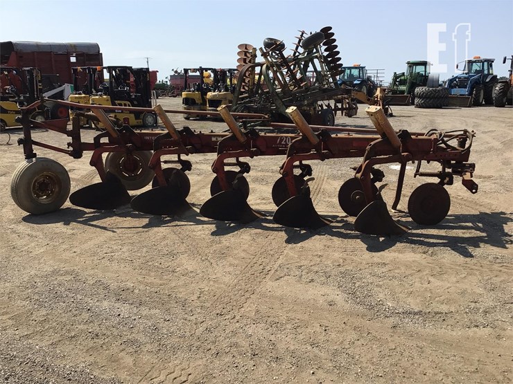 international-720-image-1