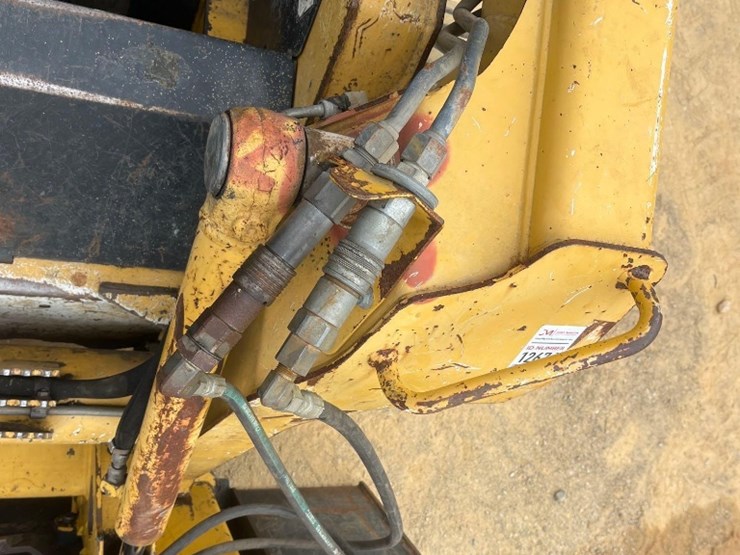 2006-john-deere-317-image-16