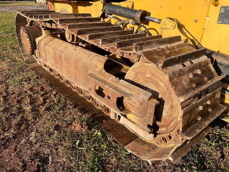 2015-caterpillar-d5k2-lgp-image-7