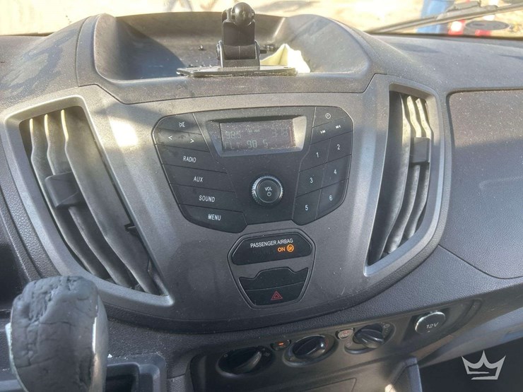 2017-ford-transit-image-12