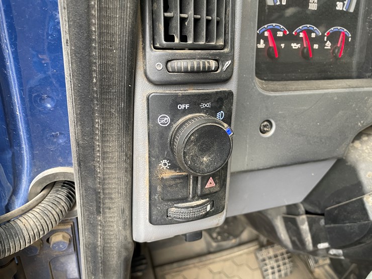 #1059-•-2021-mack-gr104b-quad-axle-dump-truck-(title-in-delay)-image-46