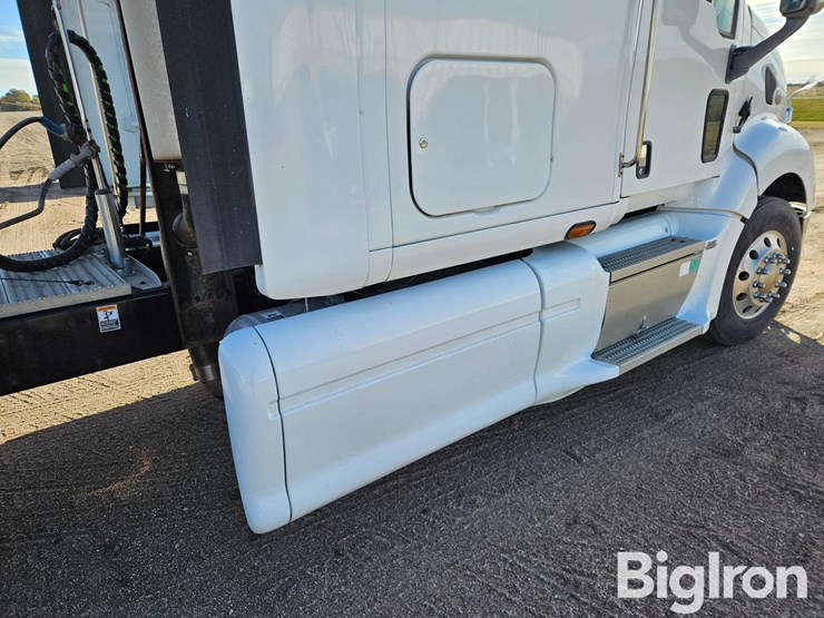 2007-peterbilt-387-image-16