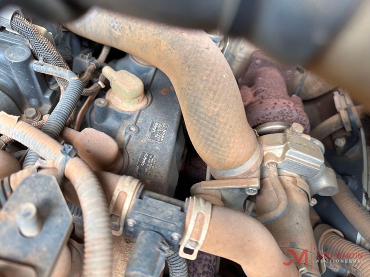 2020-takeuchi-tl8r-image-7