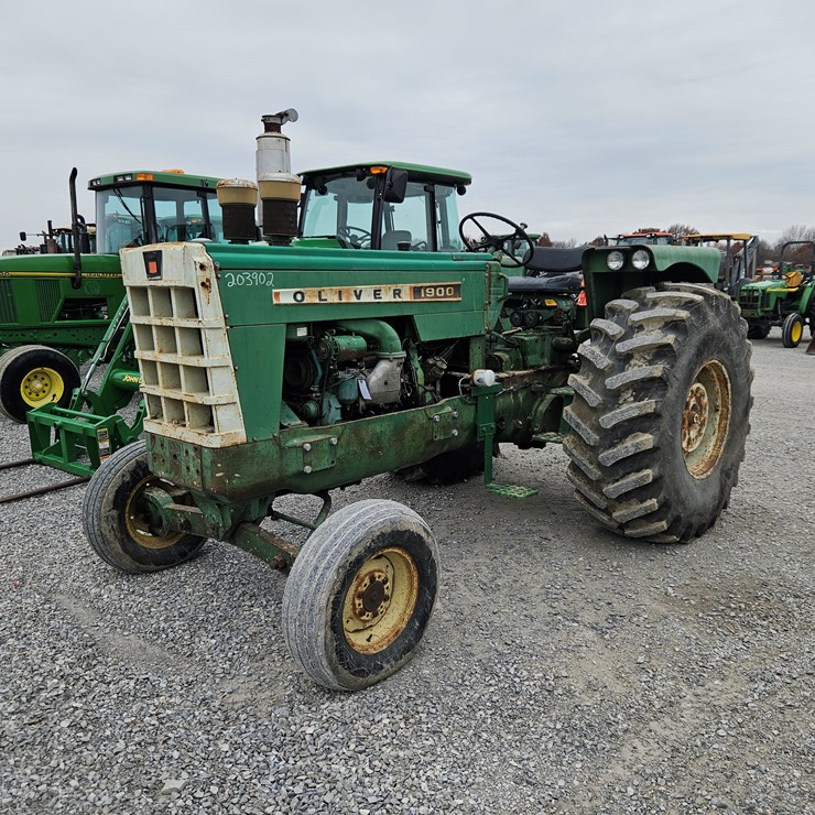 OLIVER 1900