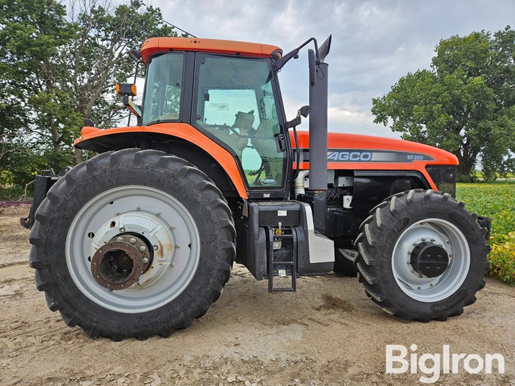 2007-agco-dt220a-image-4