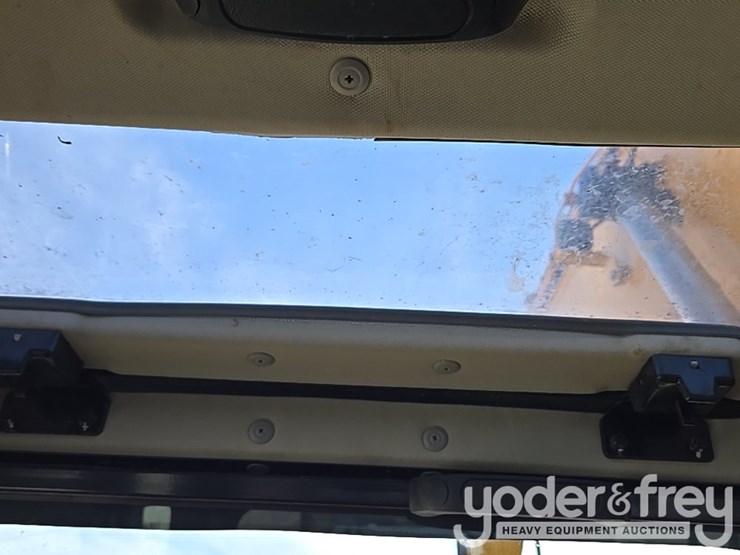 2023-sany-sy225-image-140