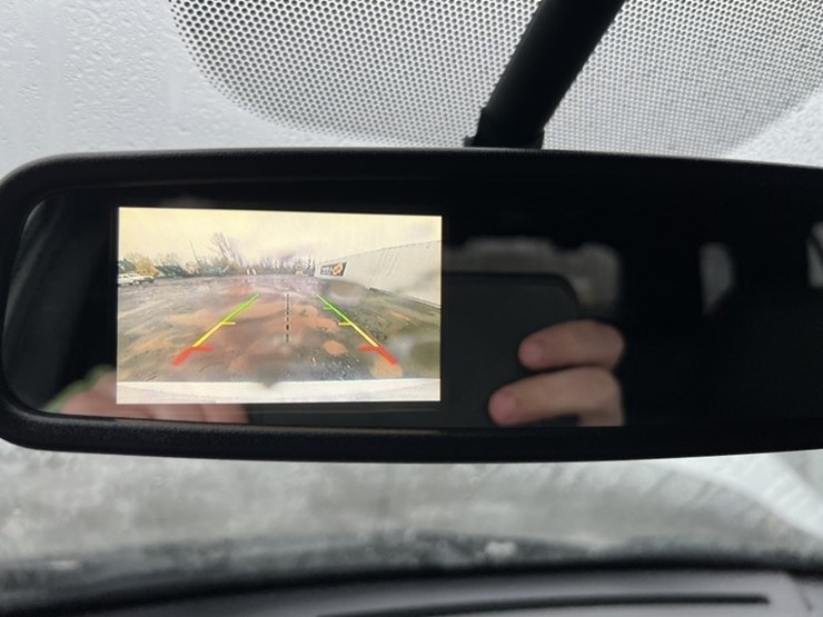 2017-ford-explorer-image-27