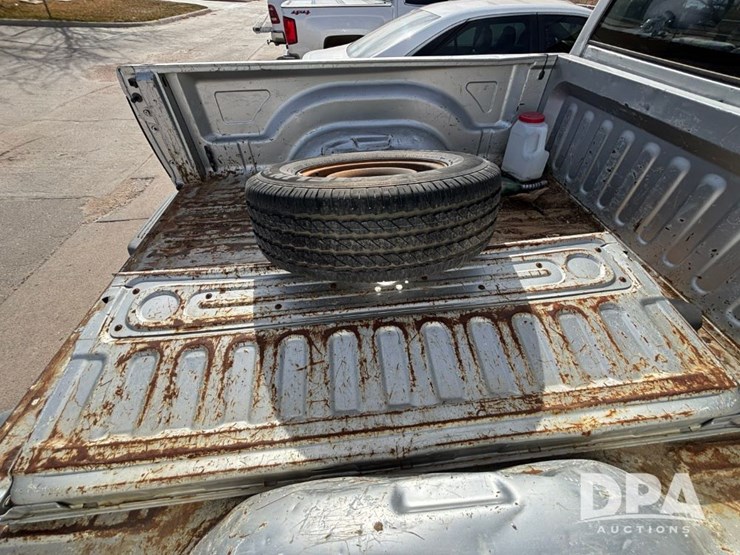 2004-dodge-2500-image-26