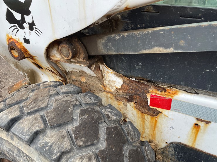 2014-bobcat-s530-image-19