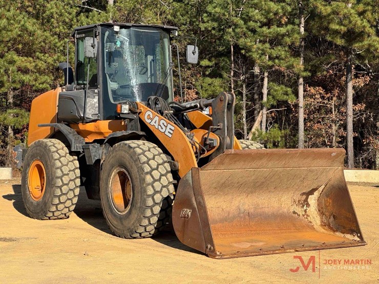 2019-case-621g-image-1