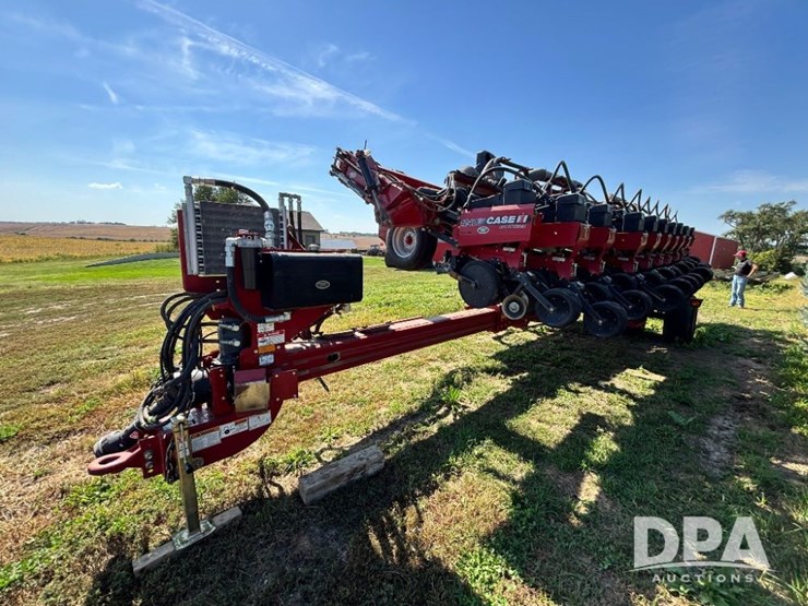 2012-case-ih-1240-image-19