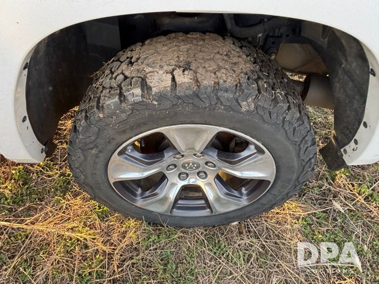 2019-dodge-1500-image-21