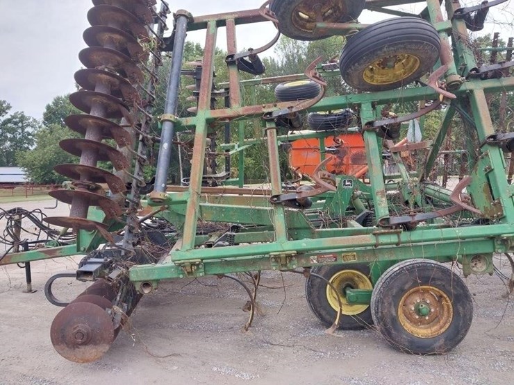 john-deere-726-image-9
