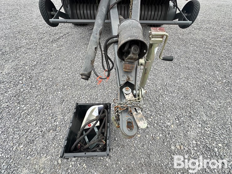 2015-massey-ferguson-2946a-image-12