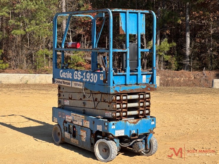 genie-gs1930-image-1